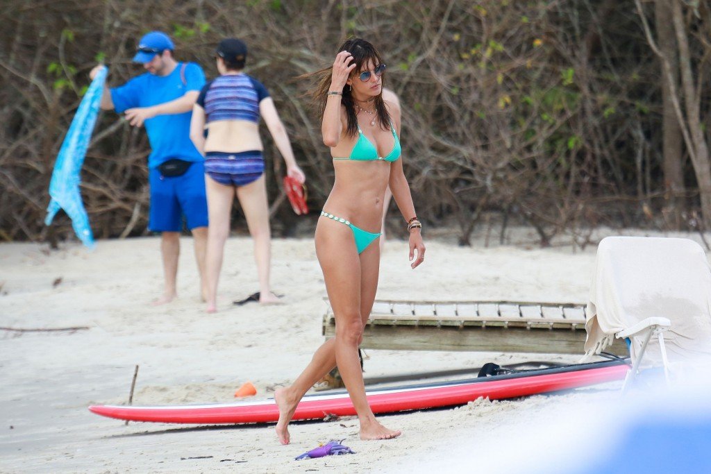 Alessandra Ambrosio Sexy thefappening.so 90