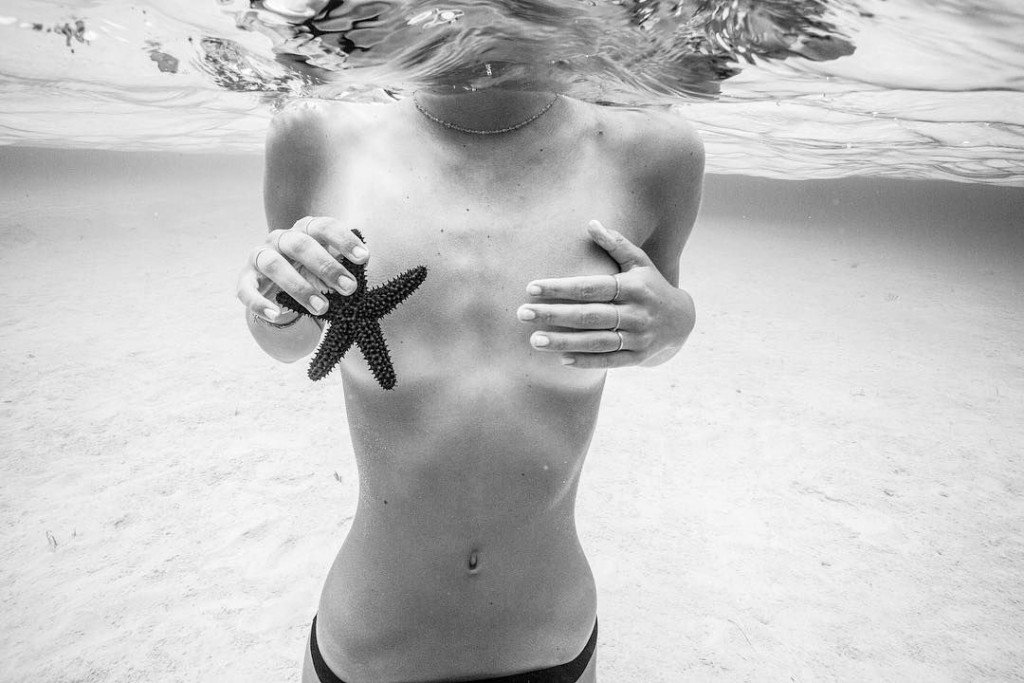 Alexis Ren Topless & Sexy thefappening.so 13