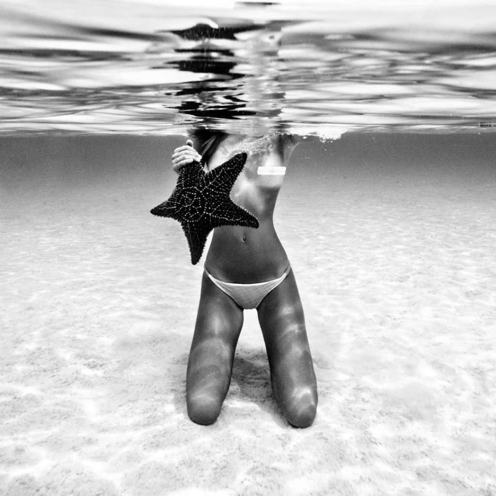Alexis Ren Topless & Sexy thefappening.so 14