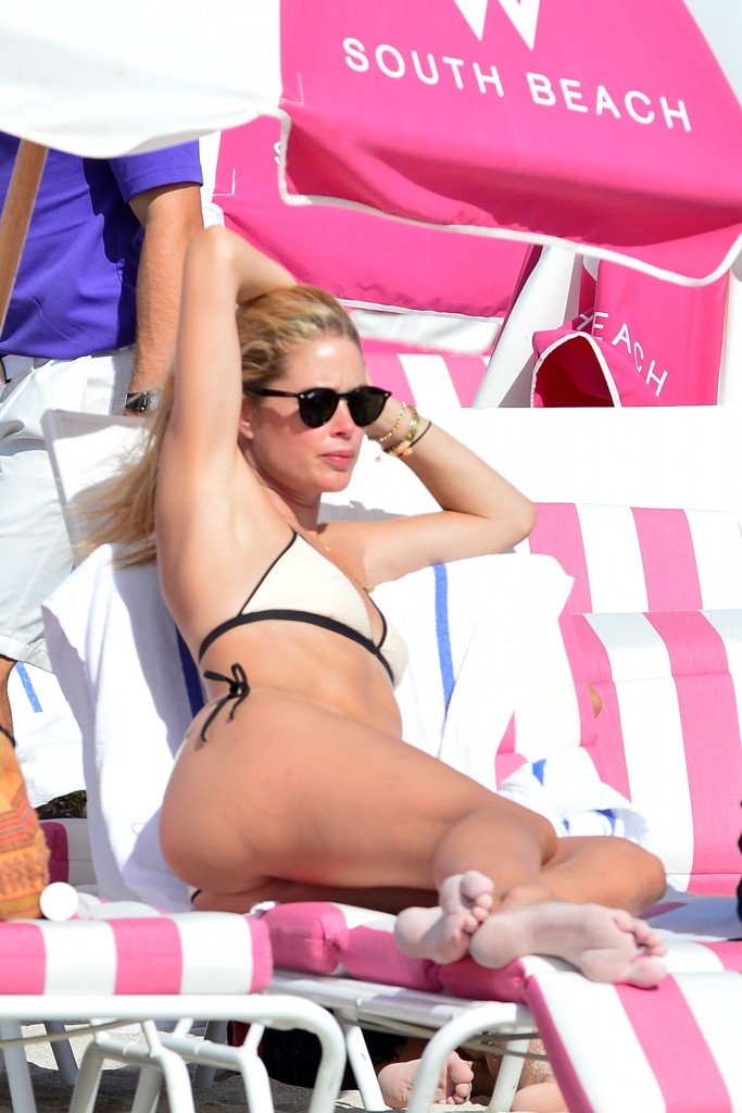 Doutzen Kroes Sexy thefappening.so 3