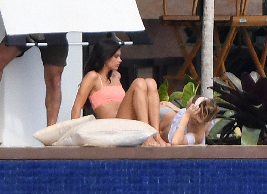 Elsa Hosk, Josephine Skriver, Sara Sampaio, Lais Ribeiro Sexy 123 thefappening.so