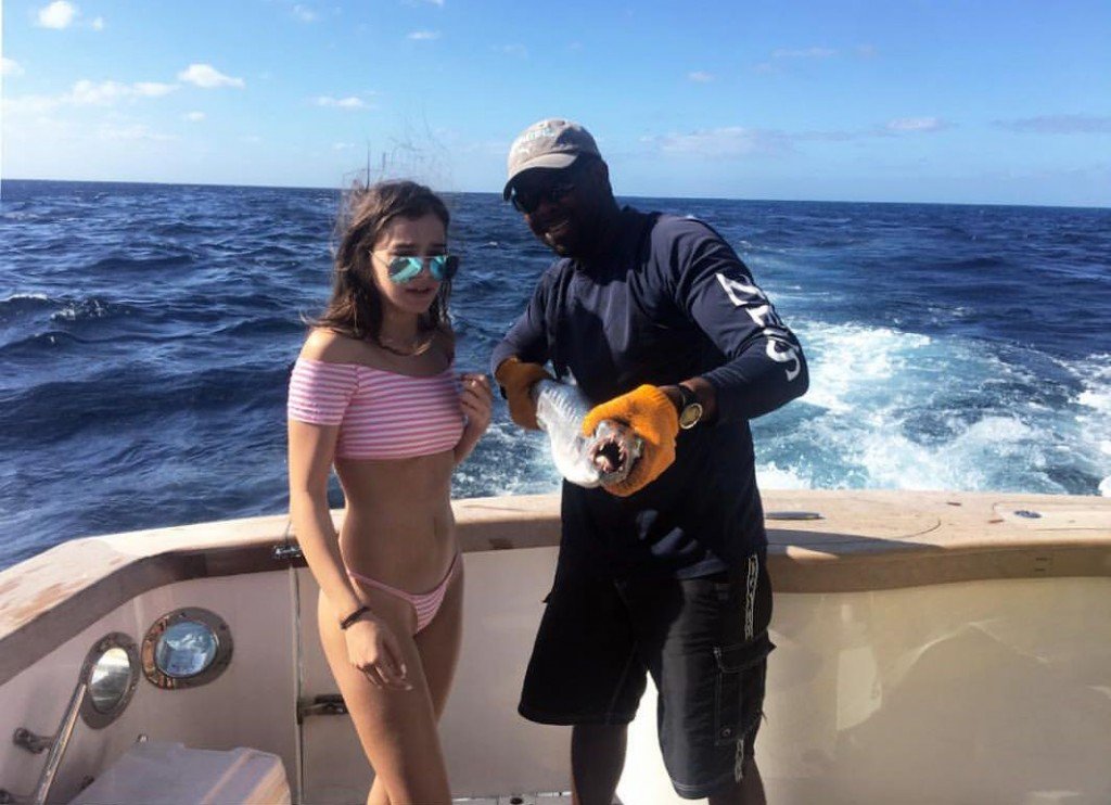 Хейли Стейнфелд в секси образе thefappening.so 3