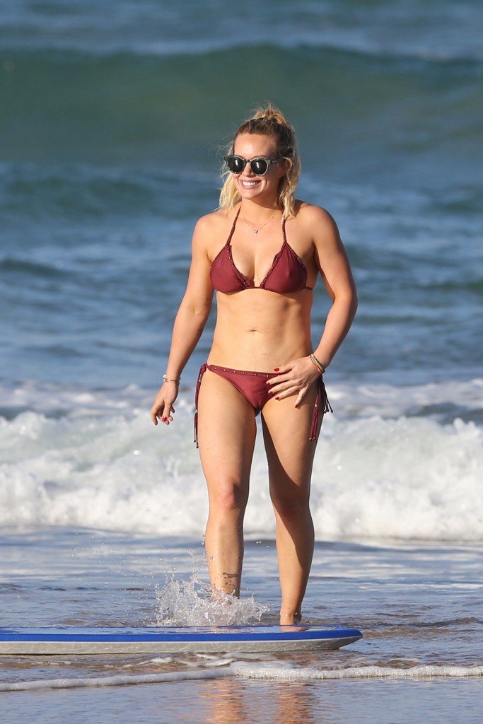 Hilary Duff Sexy thefappening.so 73