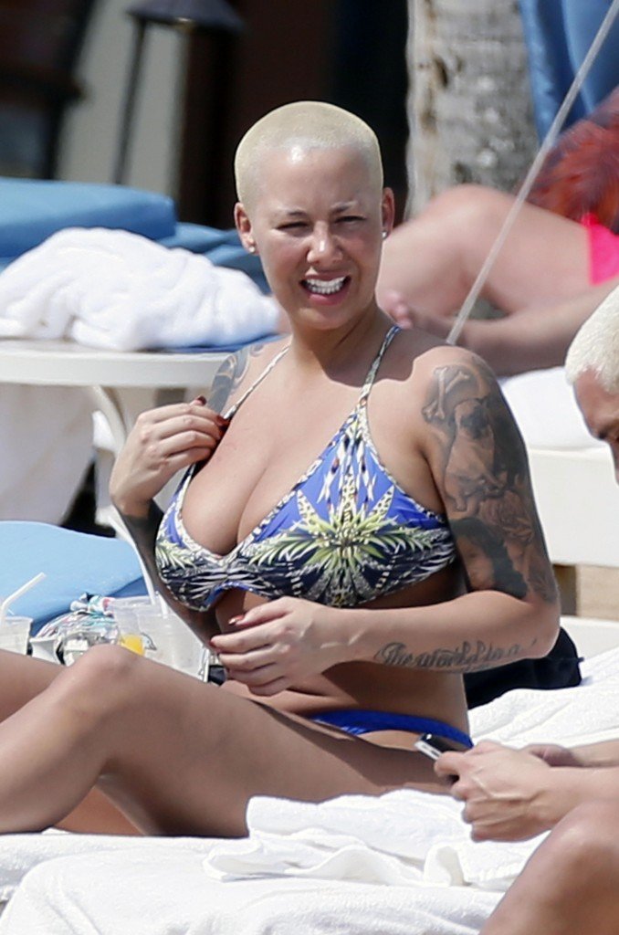 Amber Rose Sexy thefappening.so 15