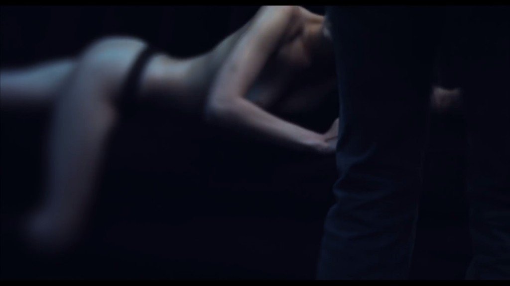 Белла Хадид сексуальна топлес 8 thefappening.so