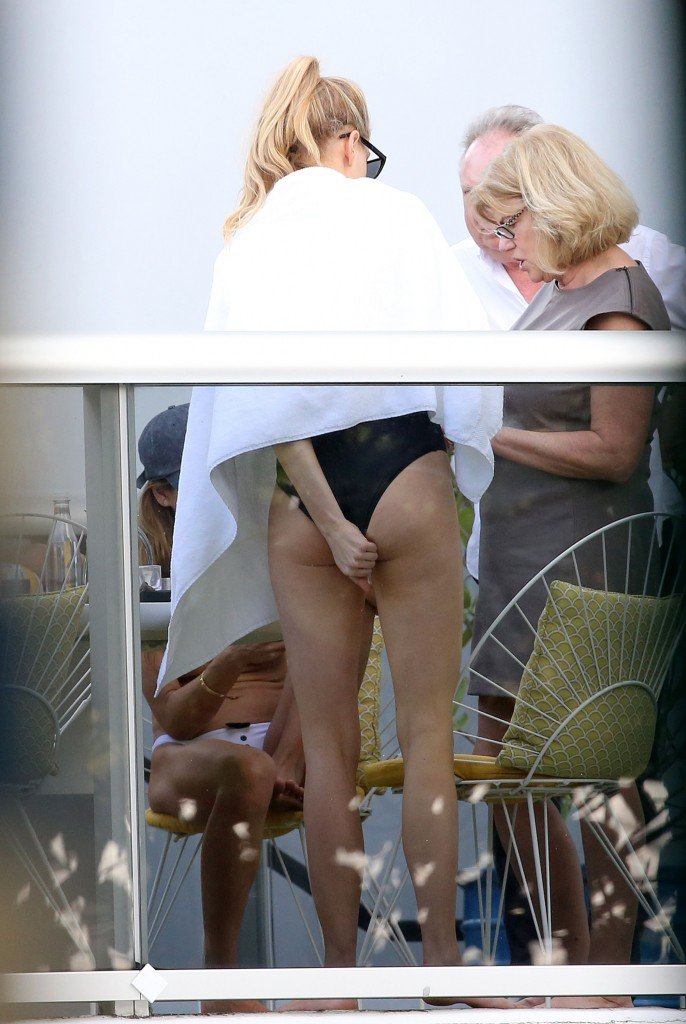 Шарлотта МакКинни сексуальная 1 thefappening.so