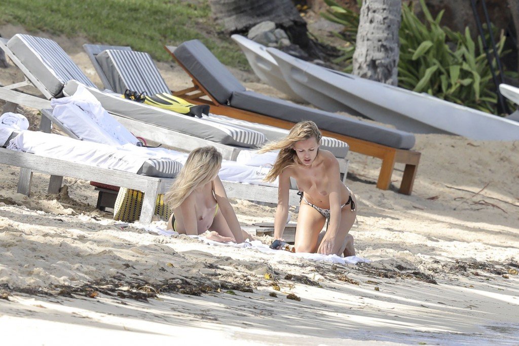 Edita Vilkeviciute Topless Sexy thefappening.so 16