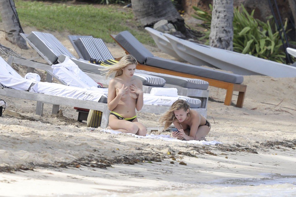 Edita Vilkeviciute Topless Sexy thefappening.so 18