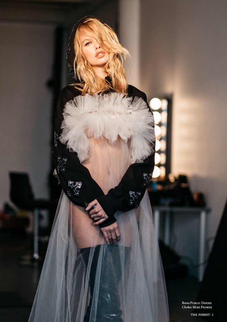 Эмма Стерн Прозрачная и Сексуальная 3