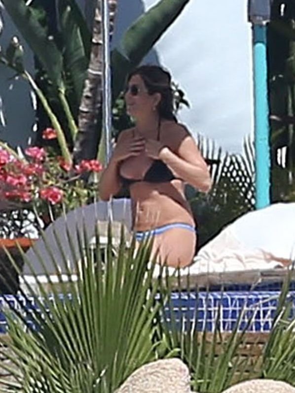 Jennifer Aniston Sexy 18 thefappening.so