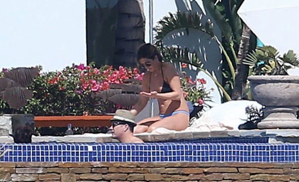 Jennifer Aniston Sexy 22 thefappening.so