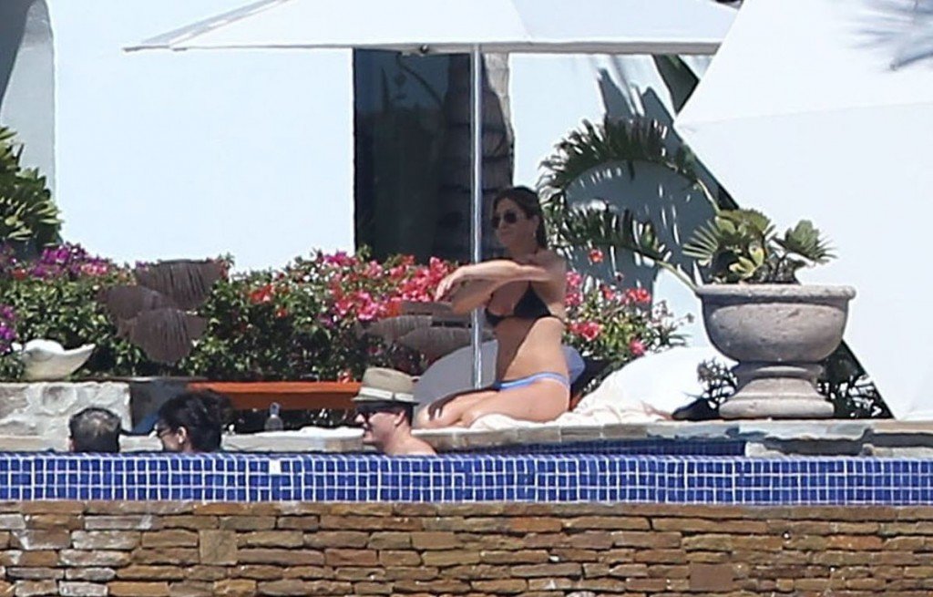 Jennifer Aniston Sexy 23 thefappening.so