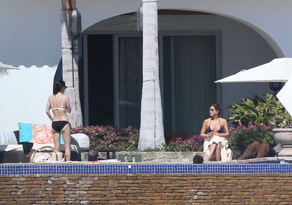 Jennifer Aniston Sexy 31 thefappening.so