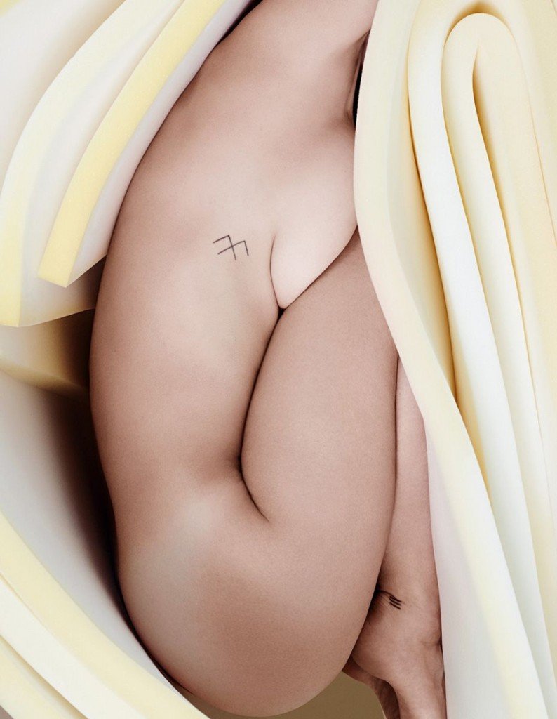 Myla Dalbesio Топлес & сексуальная 4 thefappening.so