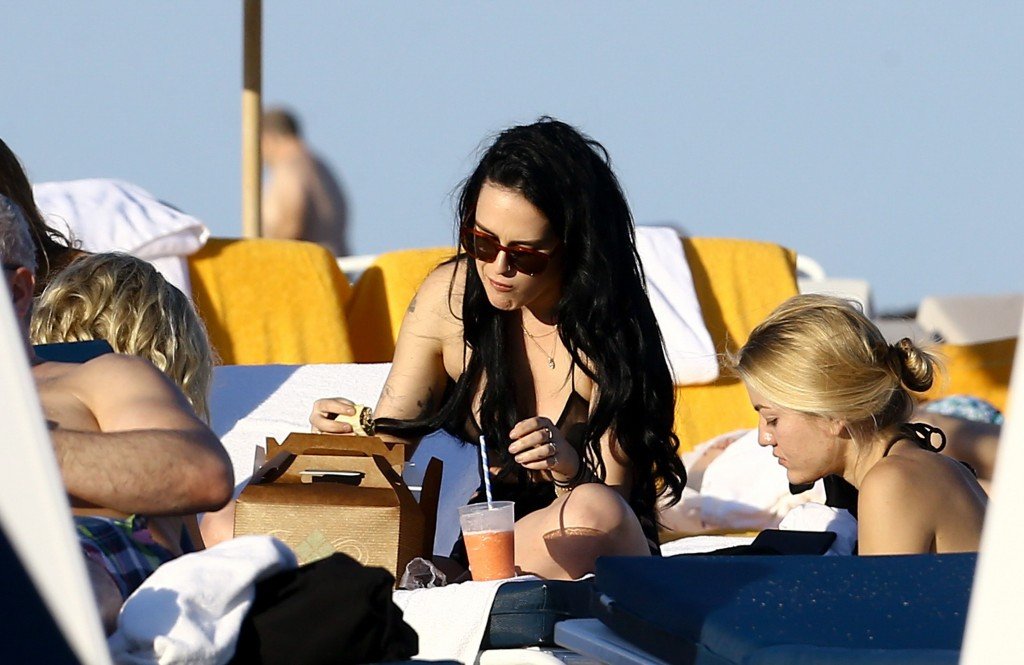 Rumer Willis Sexy 10 thefappening.so