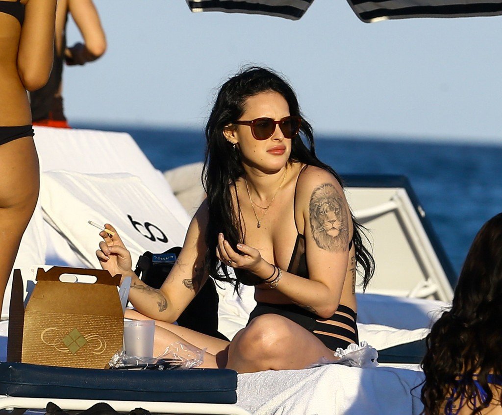 Rumer Willis Sexy 16 thefappening.so
