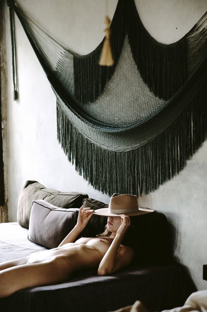 Noah Steenbruggen Nude