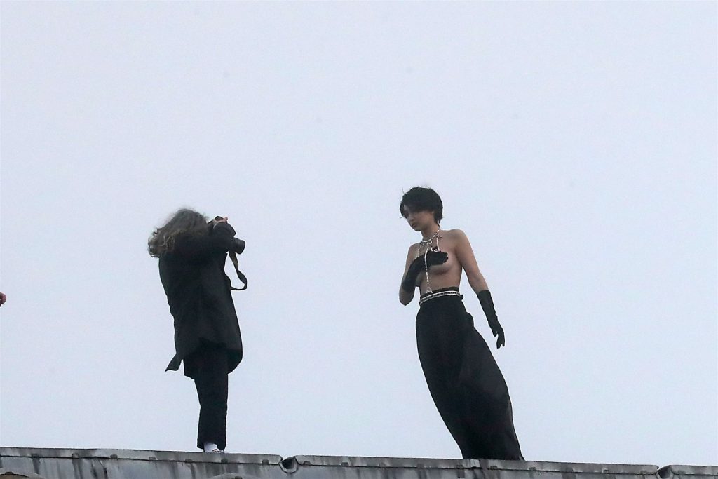 Gigi Hadid Topless