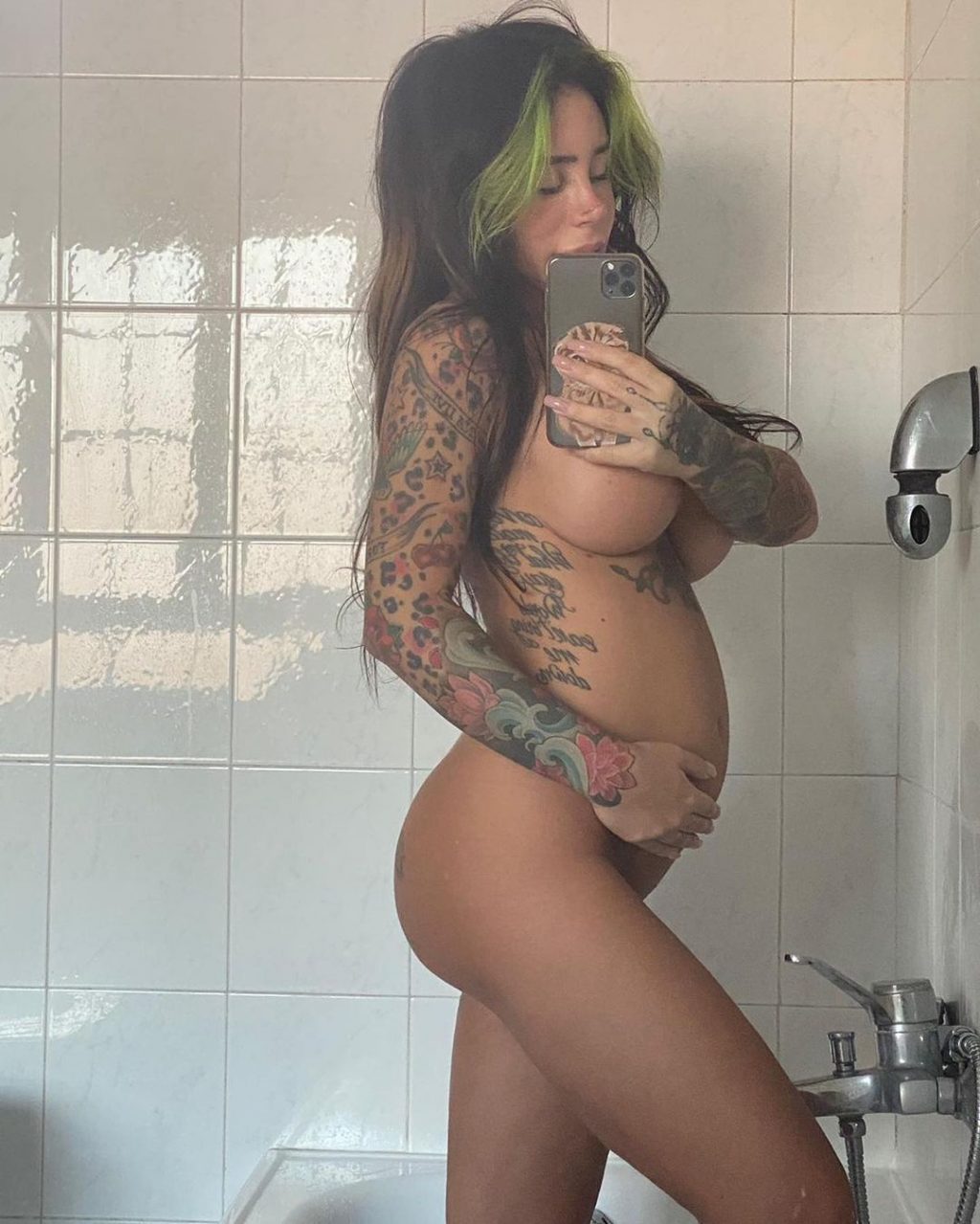Alexis Mucci Nude