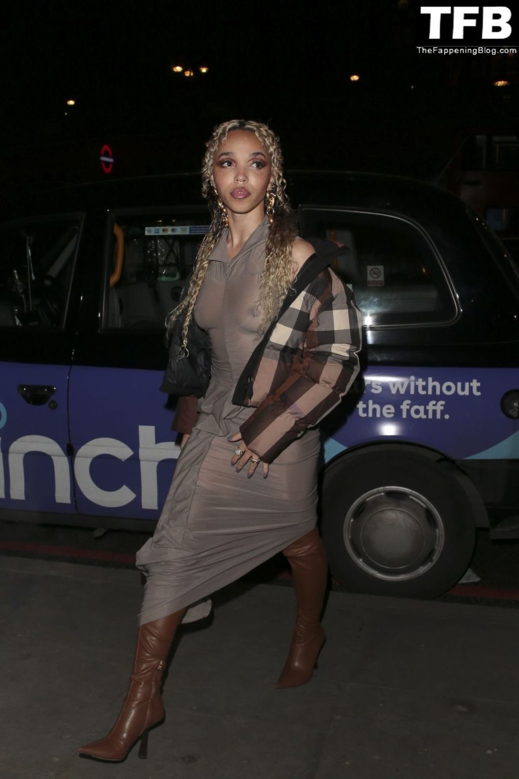 FKA Twigs Nude Tits