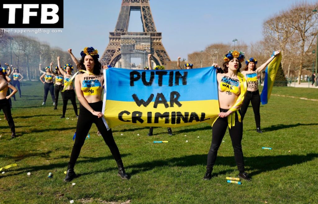 Femen Topless